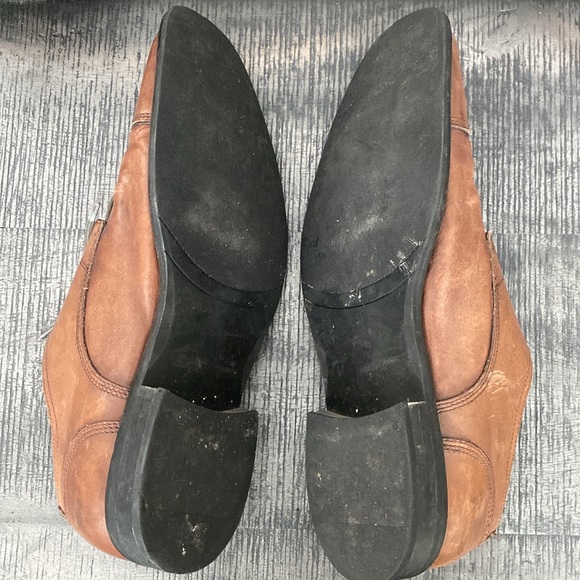 Men size 11 Johnston and Murphy dress shoe. Pre-owned.